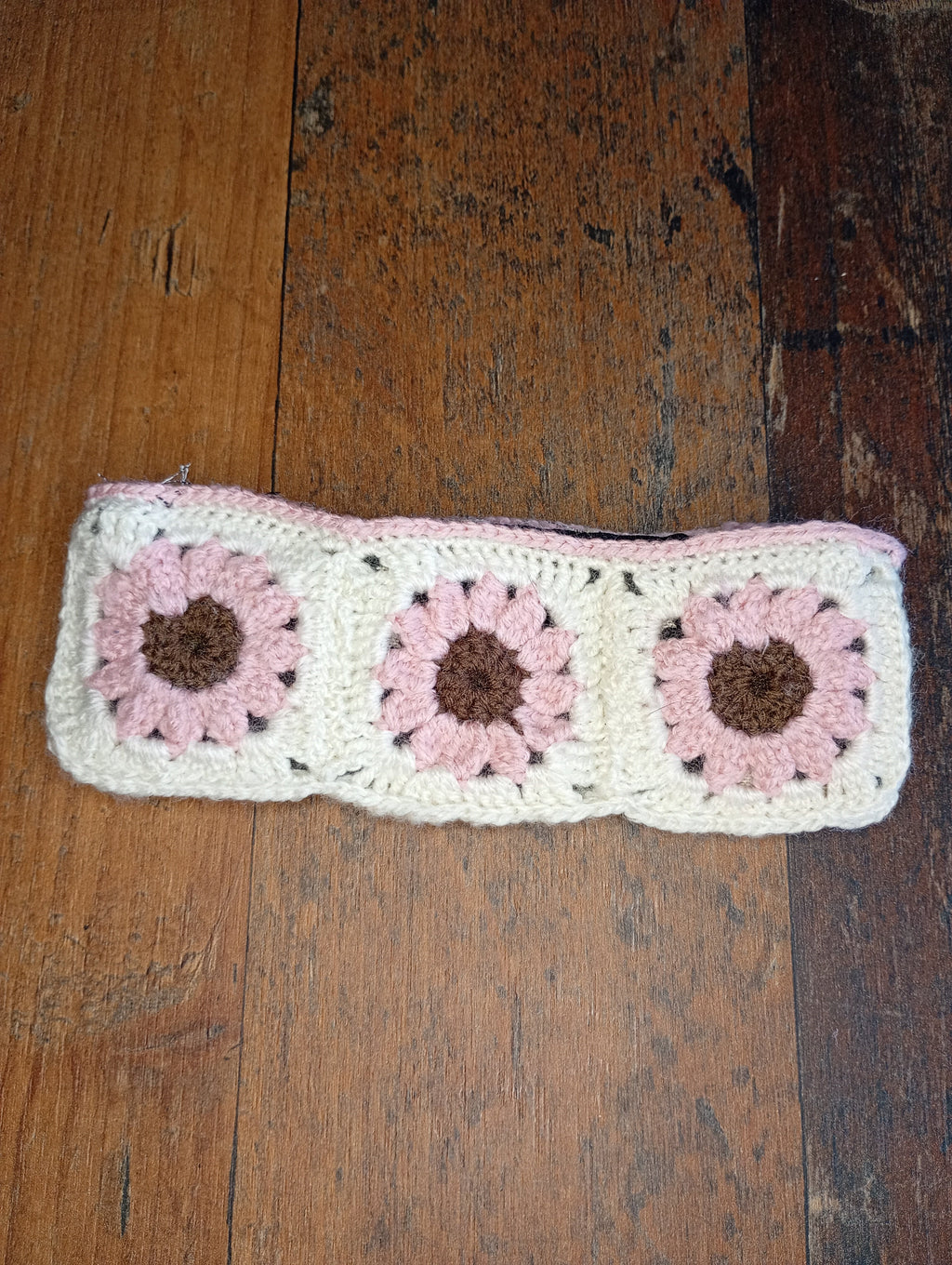 Gehäkelte Federmappe Granny Square Rückseite