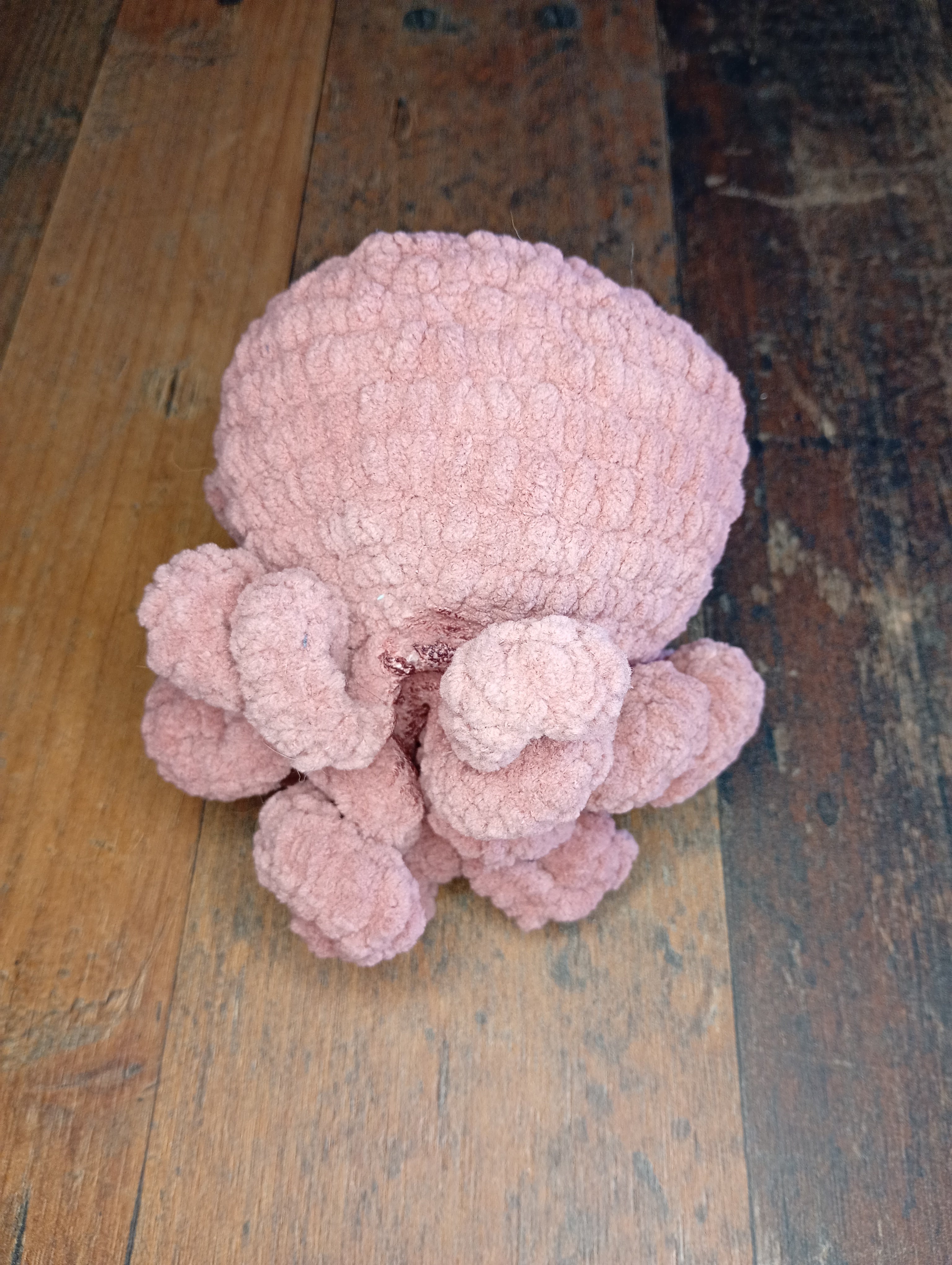 Gehäkelte Quallen-Figur Rosa Rückansicht