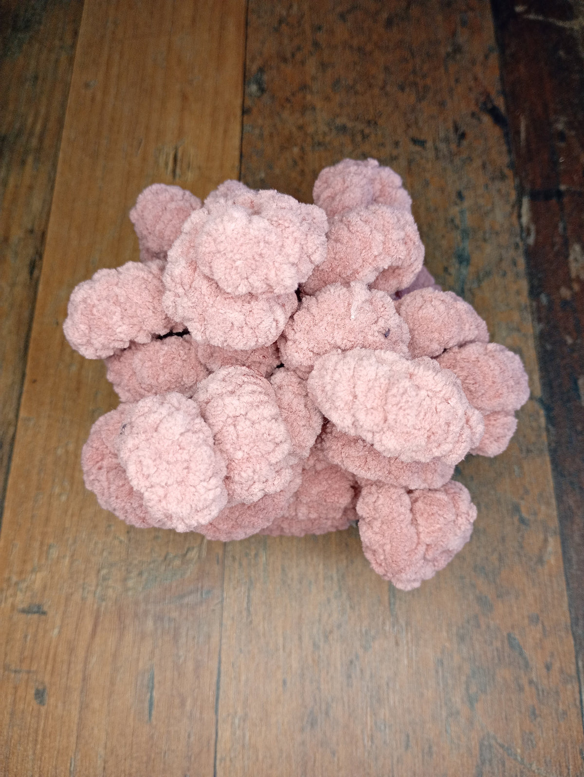 Gehäkelte Quallen-Figur Rosa Tentakel-Ansicht von oben