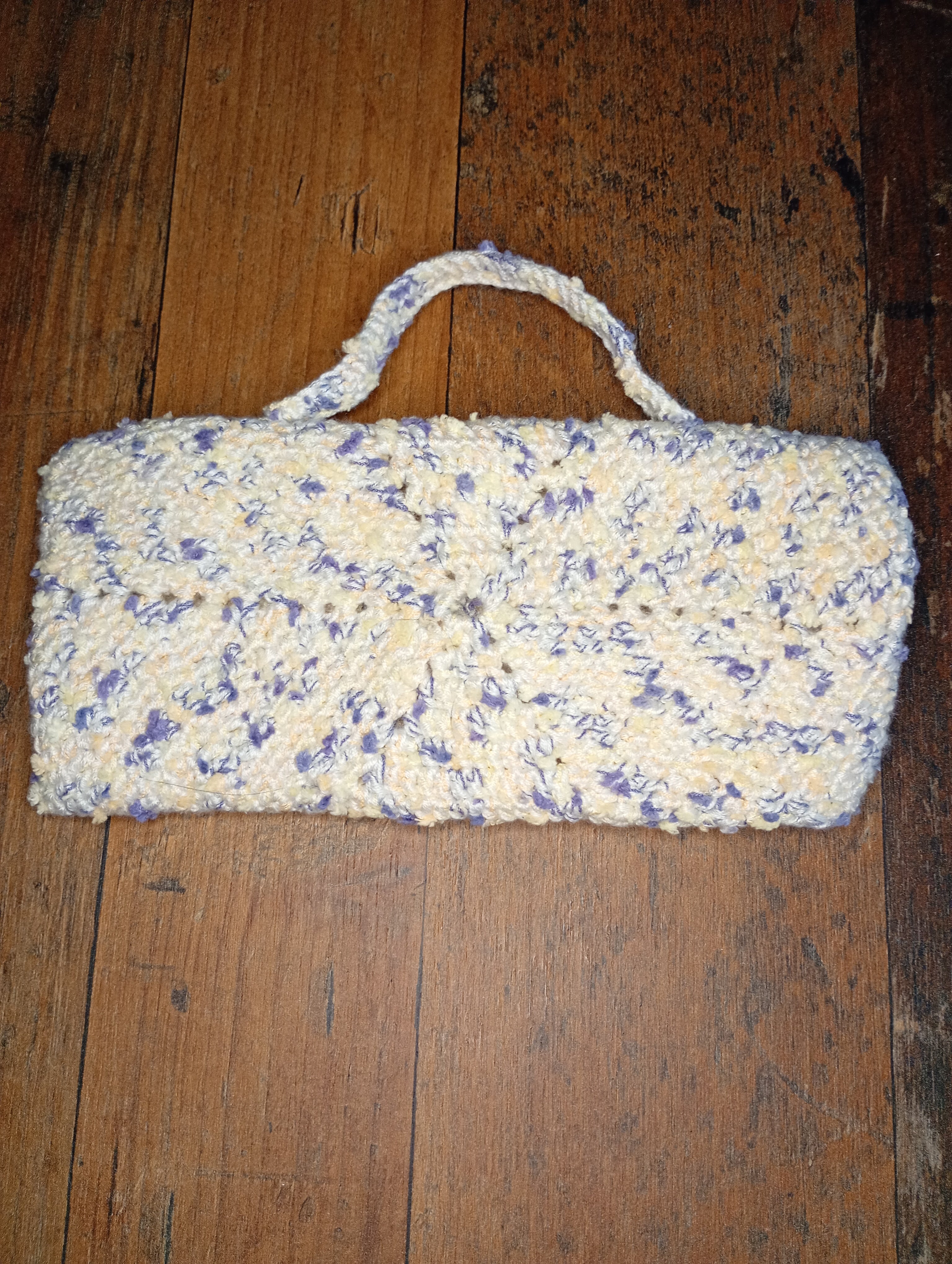Gehäkelte Sommer-Handtasche Rückseite