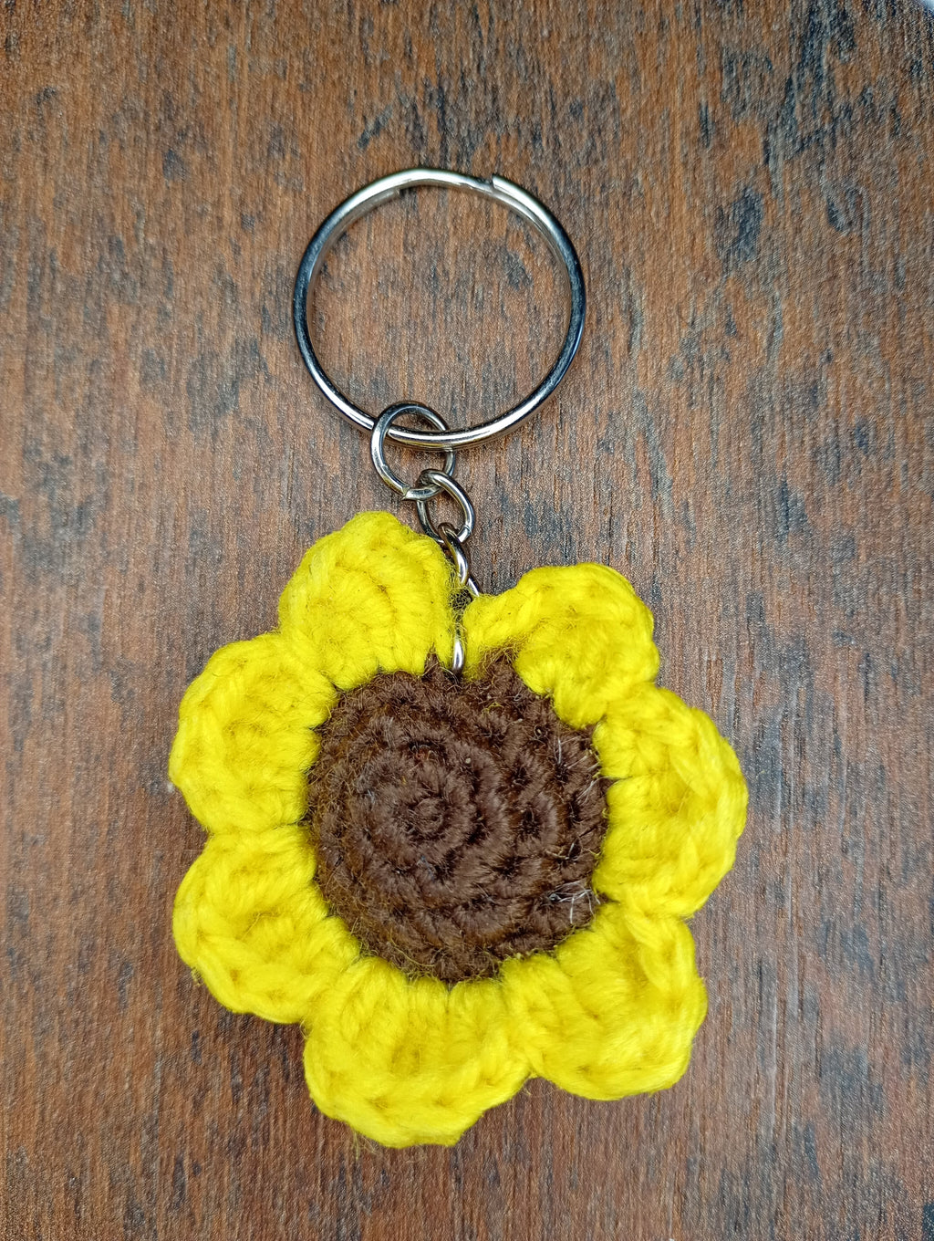 Gehäkelter Sonnenblumen-Schlüsselanhänger Vorderseite