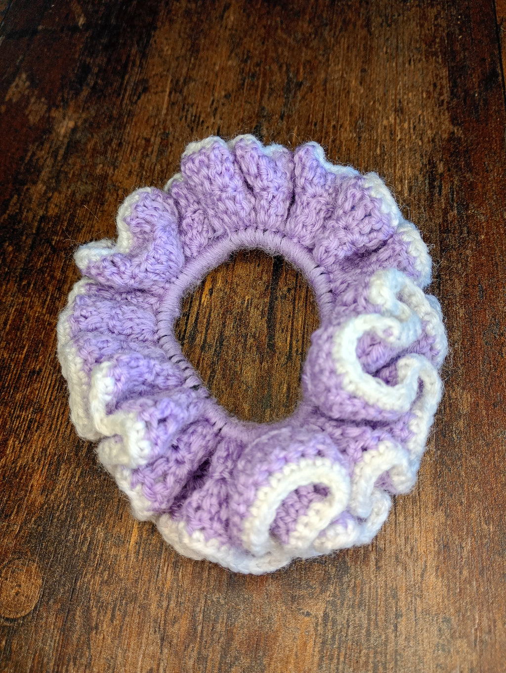Gehäkelter Scrunchie – Lila