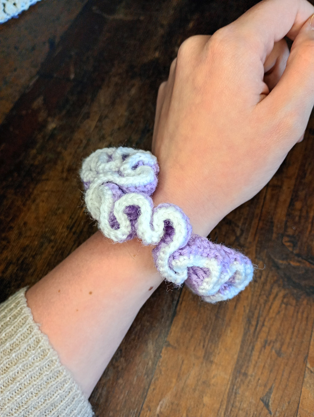 Gehäkelter Scrunchie – Lila